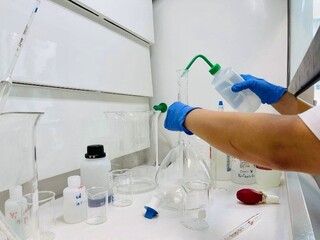 B3 2