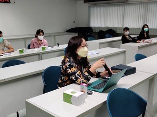 C8 4