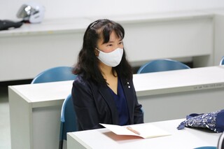 C8 4